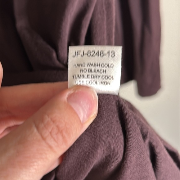 Jarbo Pima Cotton Long Sleeve Tee Size Medium Wine Purple - Picture 4 of 5